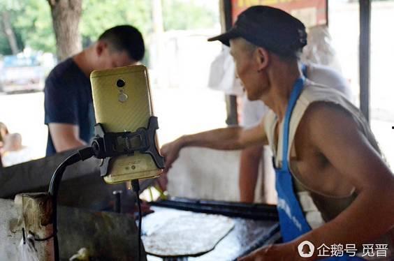 大叔爆料视频大全最新,揭秘生活百态,笑料横生瞬间 第1张 大叔爆料视频大全最新,揭秘生活百态,笑料横生瞬间 第1张